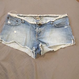 Cut off jean shorts